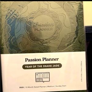 Passion Planner 2025 Weekly Medium Planner